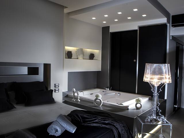 Crystal Skyline Neapolis gallery image 3