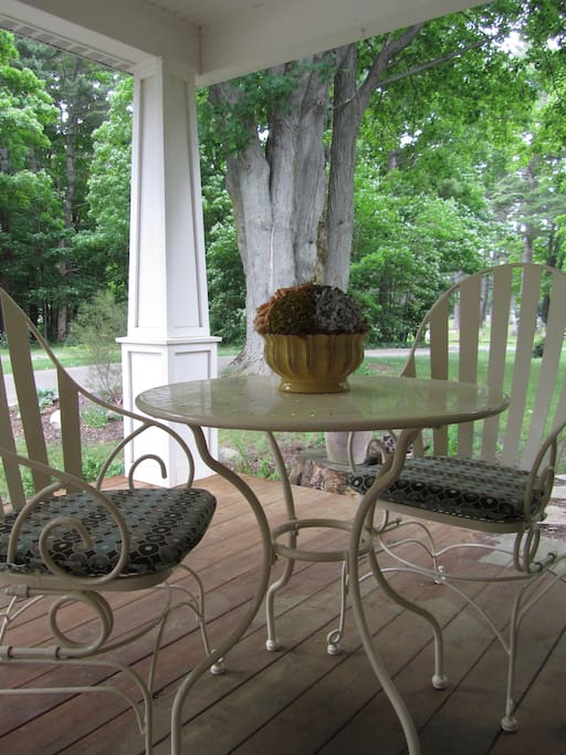 Front porch - perfect for breakfast or morning coffee!