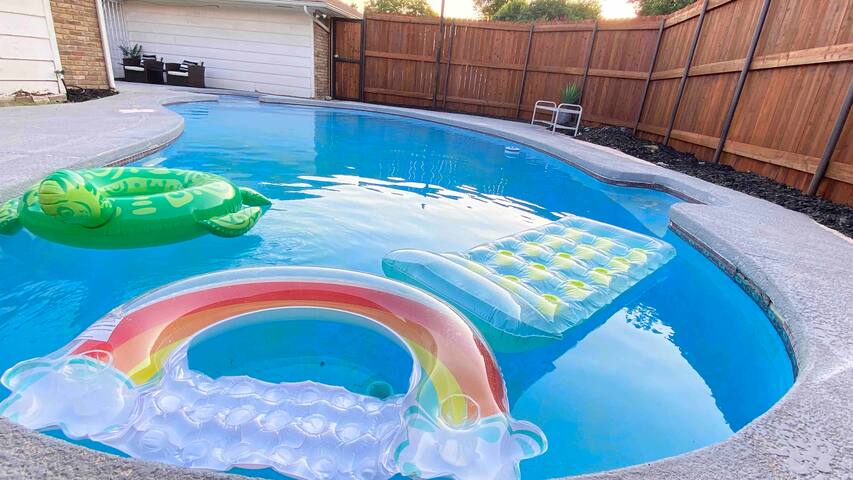 Longterm Staycation Home for Family + Friends gallery image 3