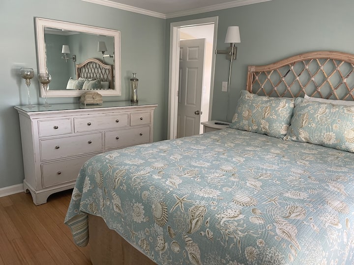 קומה ראשית: חדר שינה ראשי