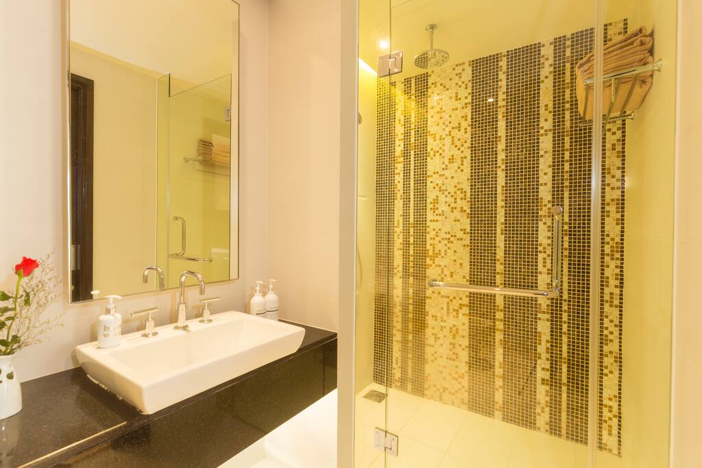 Modern Bathroom