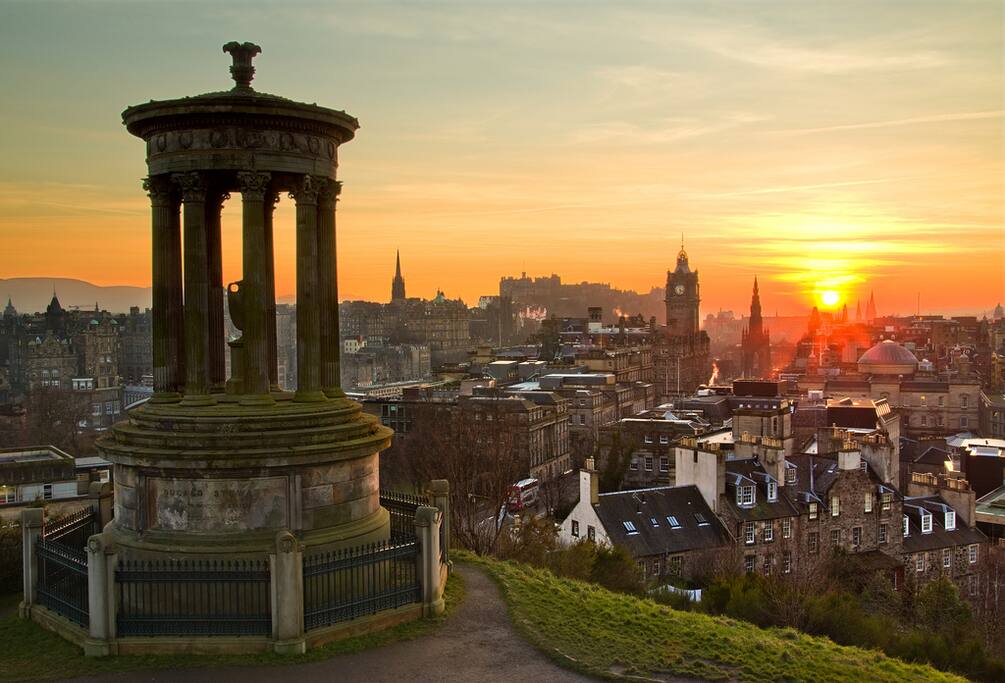 Apartment located at the foot of Carlton Hill (pictured) - 5 min walk to here