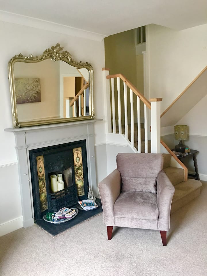 Beautiful Stylish Apartment With Free Parking - Shropshire