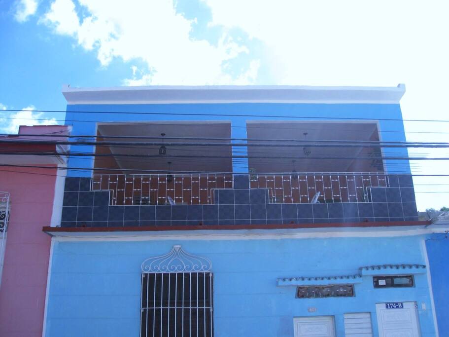 Frente de la Casa