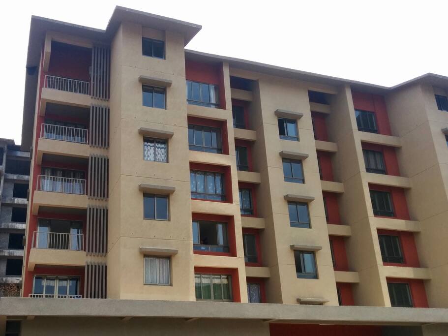 Apartment building