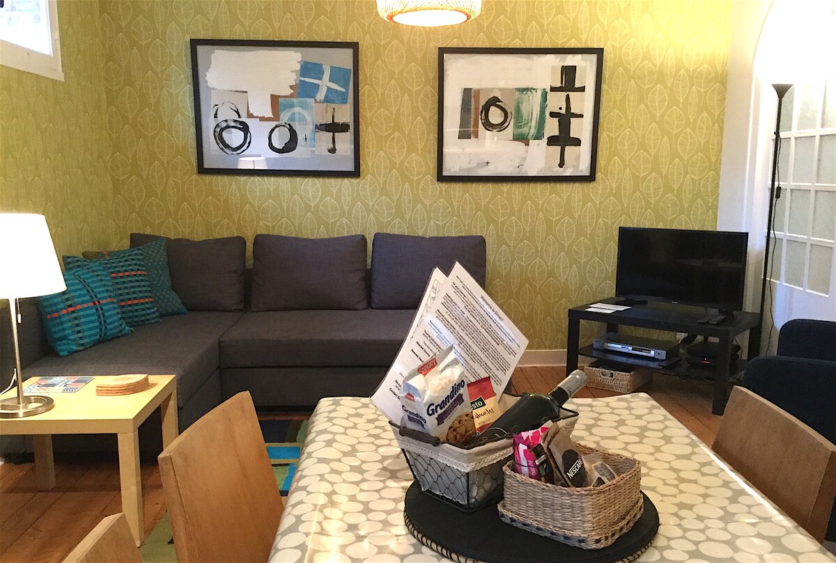 Top performing Airbnb: Apartment in the heart of Medieval Dinan in Dinan