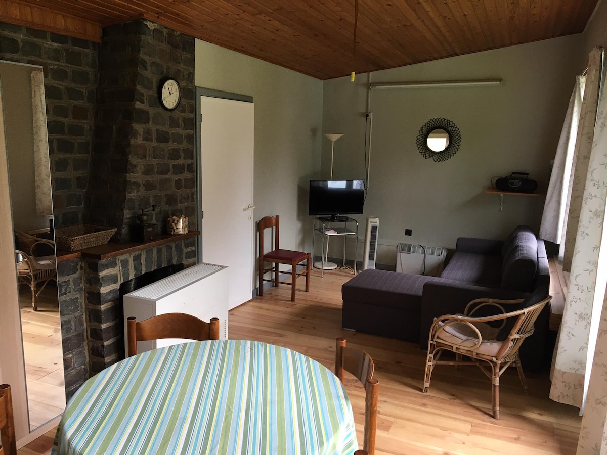 ห้องอาหาร + พื้นที่นั่งเล่น 