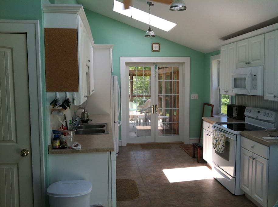 kitchen looking to screened in porch