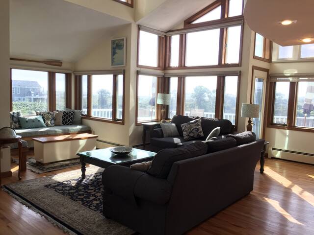 Wildwings RI on the water gallery image 4