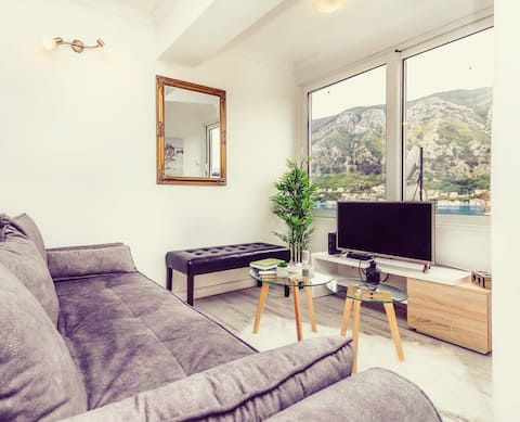 "Mila" 35 sqm flat close to Old town and sea area