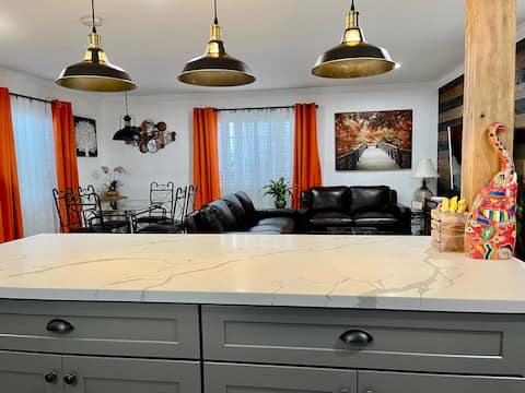 Cheerful  3 bedrooms with Rustic Charm house