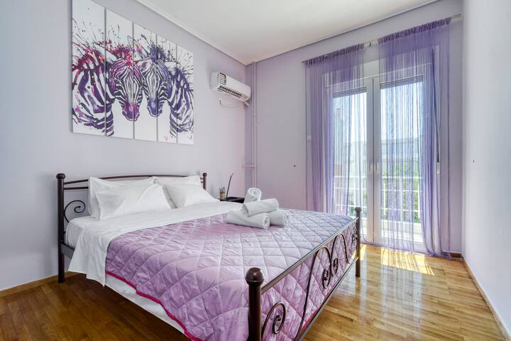 Sunny cozy 1bd apartment near Acropolis