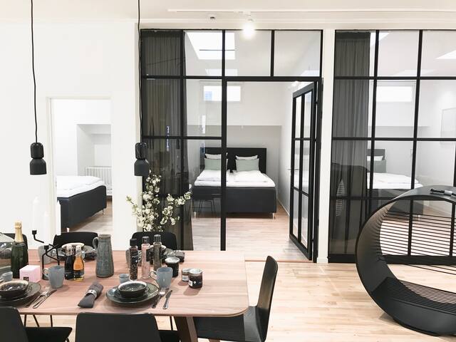 ★186m2 Best Location city LUXURY 5★ Prof Cleaning★ gallery image 2