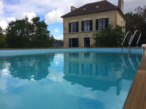 House 10 pers. with private swimming pool (mai-sept)