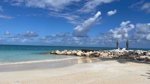 Antigua Best Vacation Rental 10 mins walk to beach
