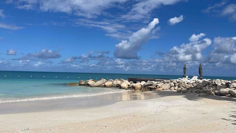 Antigua Best Vacation Rental 10 mins walk to beach