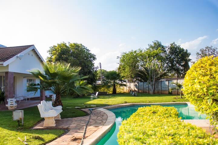 ZANIS PLACE