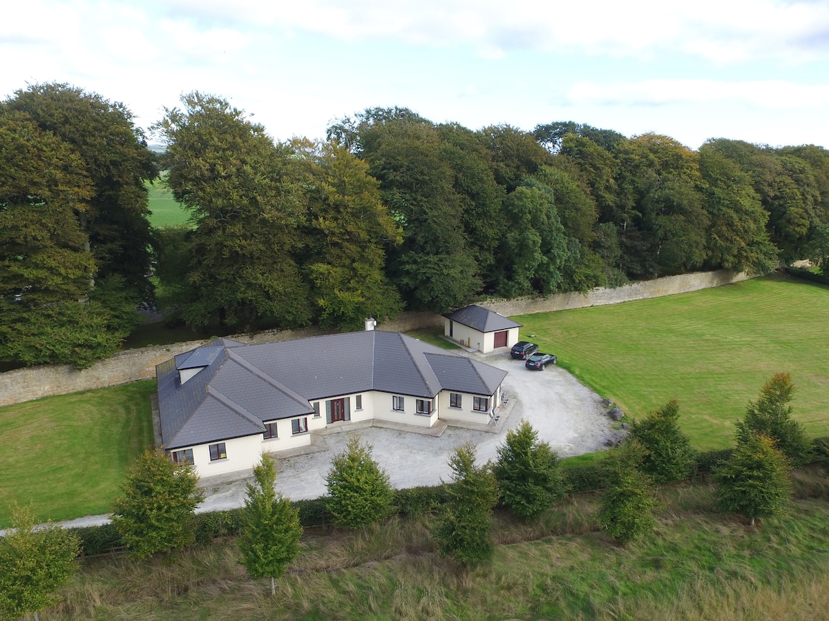 Souterrain in Curragh West