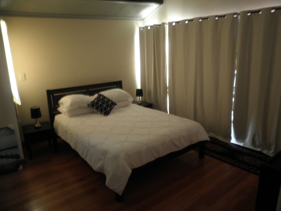 Master bedroom (queen) with ensuite.