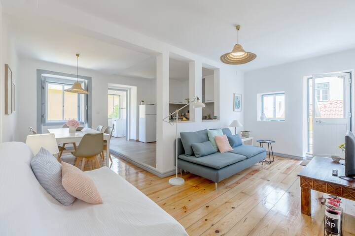 Idyllic Alfama Apts, Amazing Terrace, by the River gallery image 2