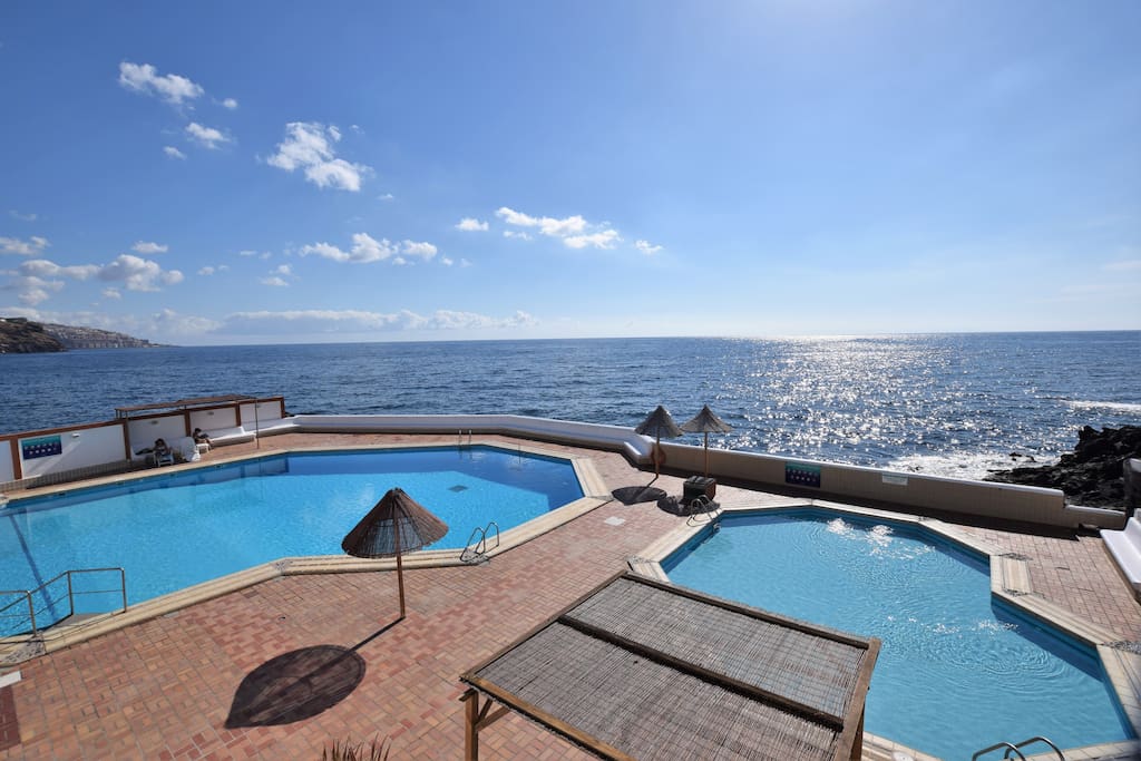 Complex swimming pool