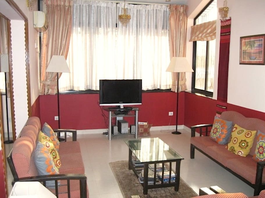 Living Room overlooking courtyard (morning)