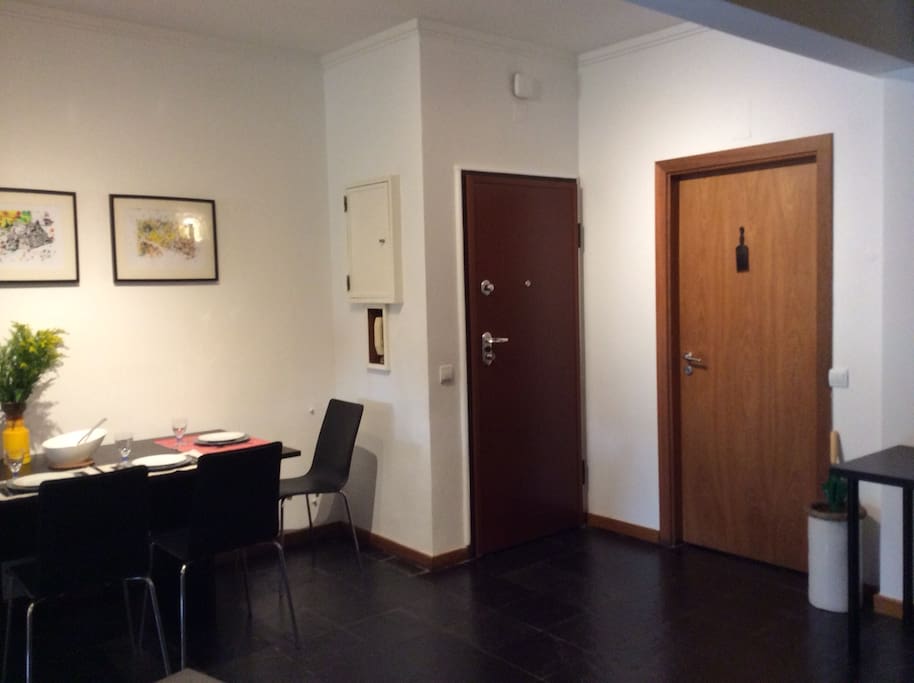 Entrada com porta de segurança