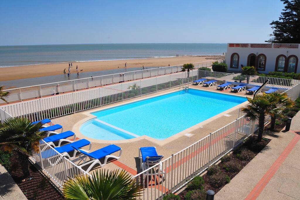 Super Endroit ! Appart avec accès Direct Plage, à 50m du Centre - La Tranche-Sur-Mer의 콘도에서 살아보기, 프랑스
