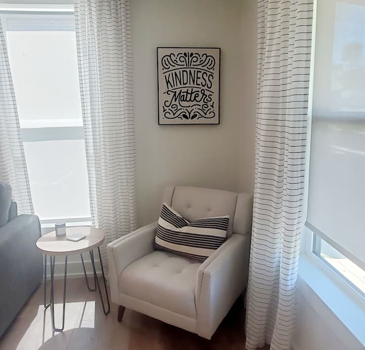 A Real Midtown Charmer! Close To Hospitals & Cws. - Nebraska