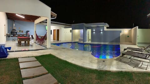 Complete house with pool and gourmet area.
