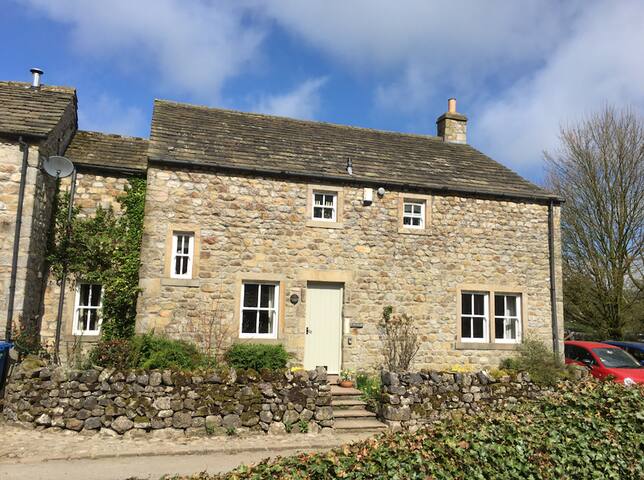 Airbnb Malham Holiday Rentals Places To Stay England