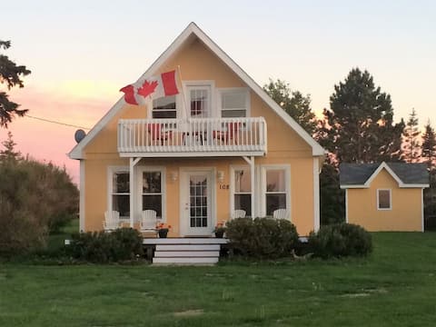 Sunkissed Chalet (We are bilingual)
