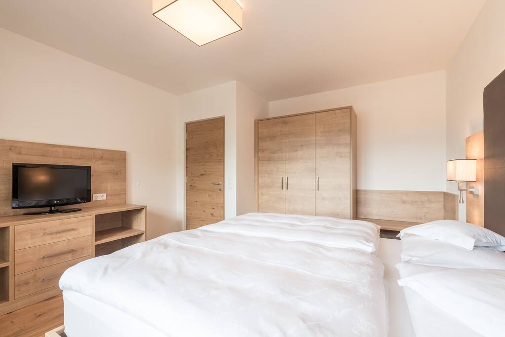 Schlafzimmer / Sleeping room