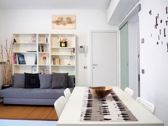 Modern apartment with private parking and garden