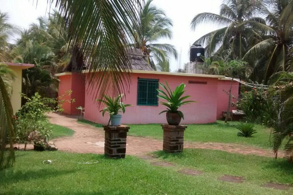 Casa rústica, bonita y privada!