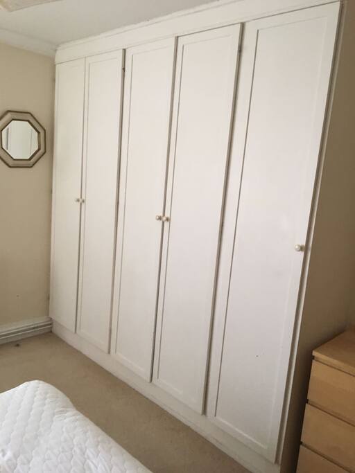 Cupboard Main bedroom