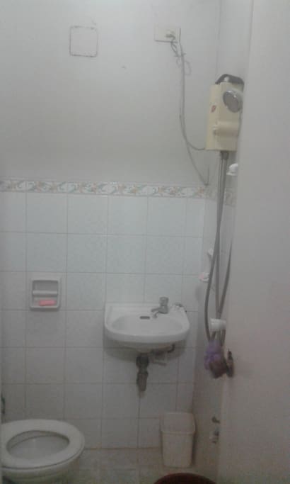 Hot and cold shower