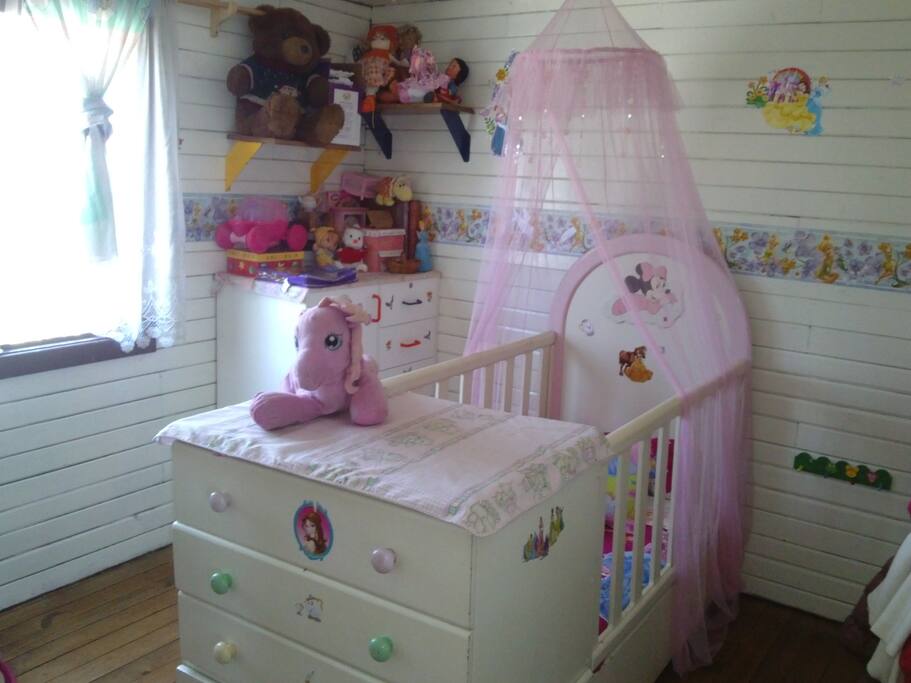 EJEMPLO DEL CUARTO DE MI HIJA