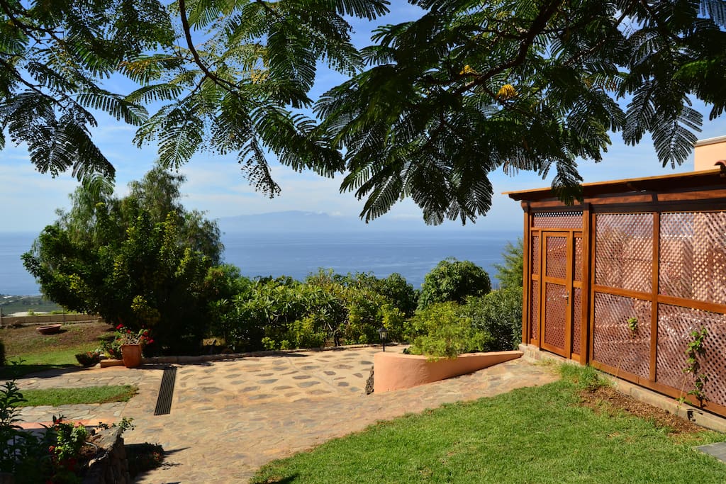 Jardín lado Sur.