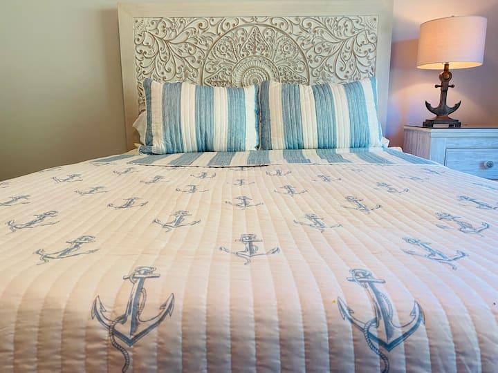 Queen bed in bedroom #2.