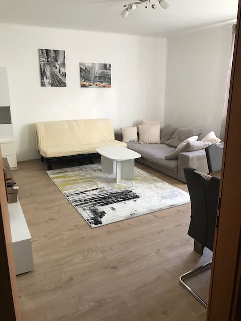 Quiet, city center, Danube Cycle Path, 55sqm