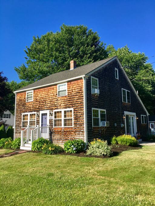 Charming Maine House With Pool Near Beach Cottages For Rent In
