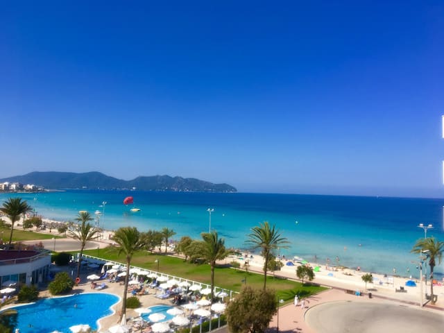 SEA CLUB APARTMENTS BEACH FRONT