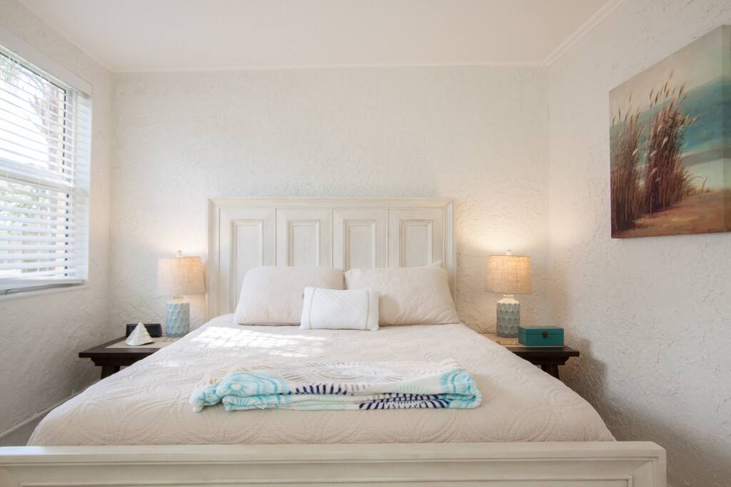 West bedroom (#1)