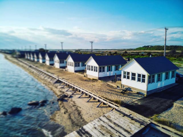 Cosmos Cottage A Beachfront Home On Cape Cod Bay Cottages For