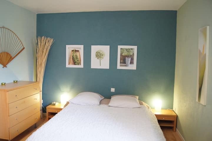 Chumba cha kulala cha Alzane watu 2 au 3 (upande wa kitanda mara mbili)