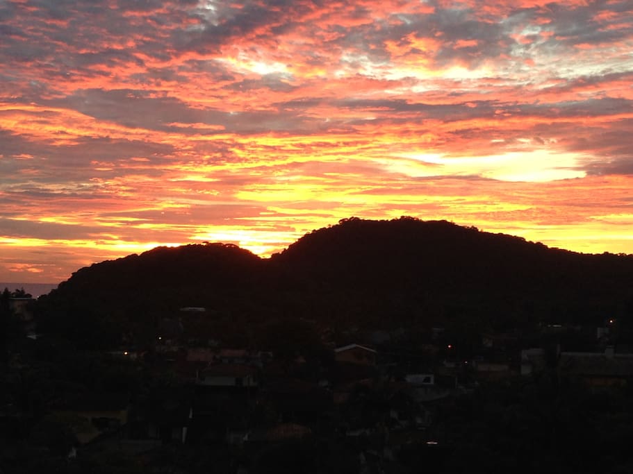 Nascer do Sol - Vista da Varanda do Apartamento