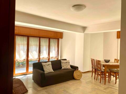 Extremely central with garden