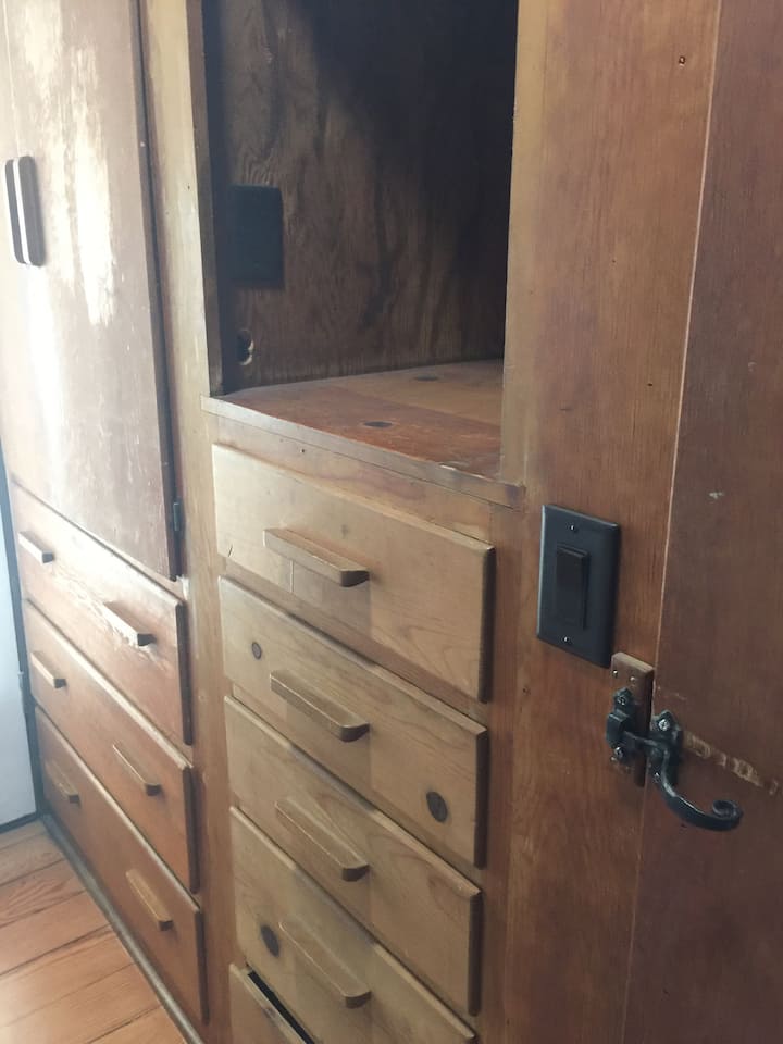 Armario en el segundo dormitorio. 