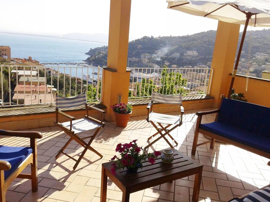 Furnished Patio